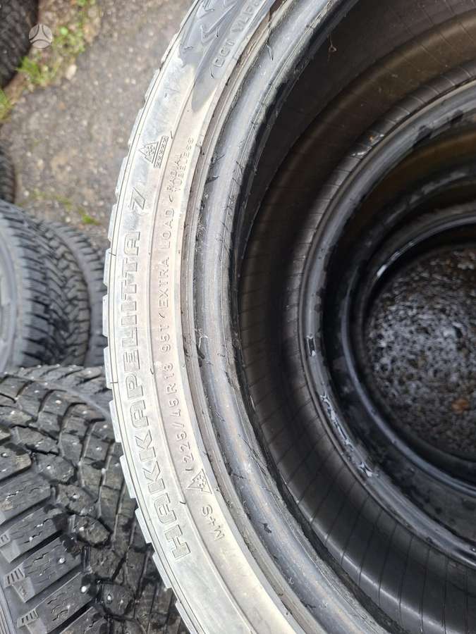 Nokian, winter 225/45 R18