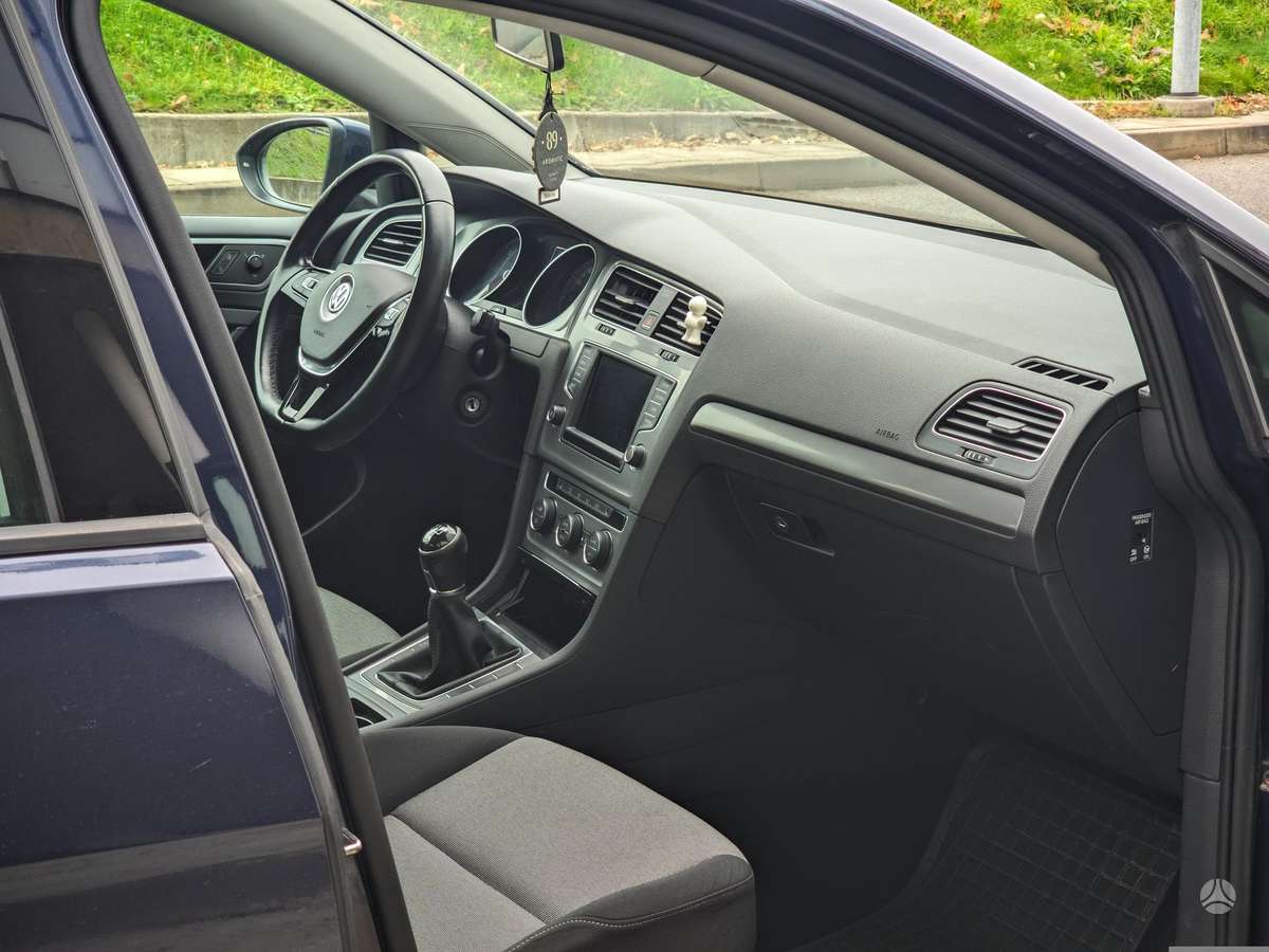 Volkswagen Golf, 1.6 l., Хэтчбек