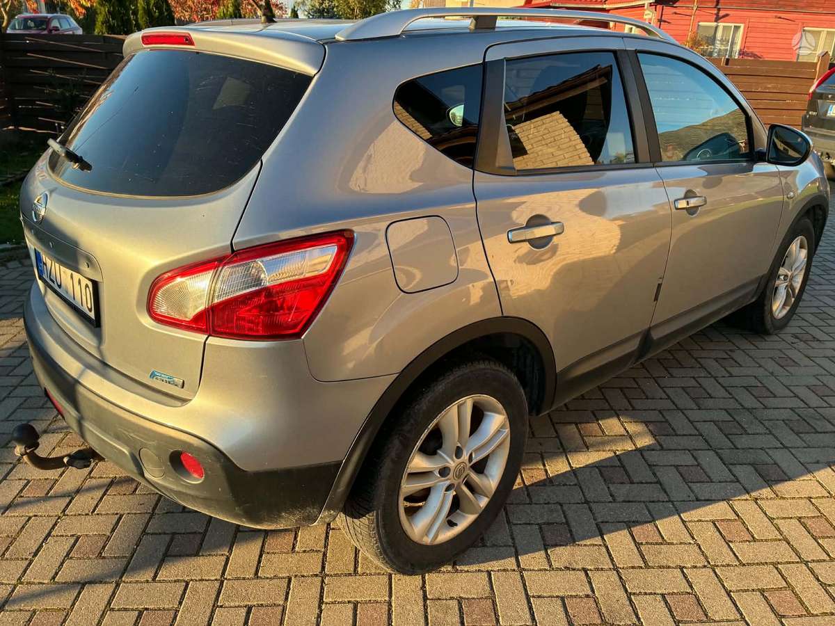 Nissan Qashqai 2011 — photo 5