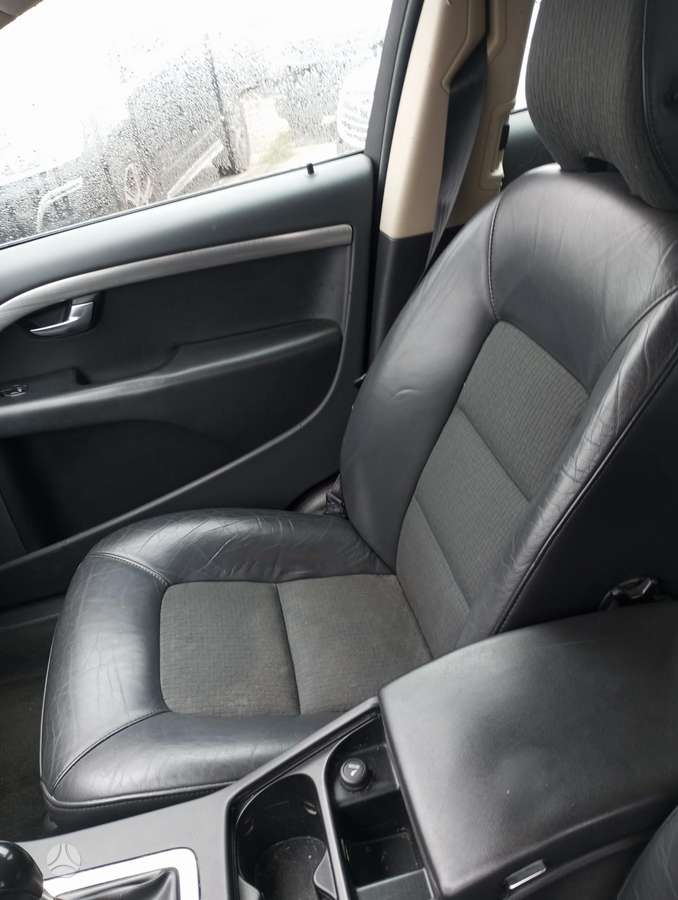 Volvo V70, 2.0 l., Универсал