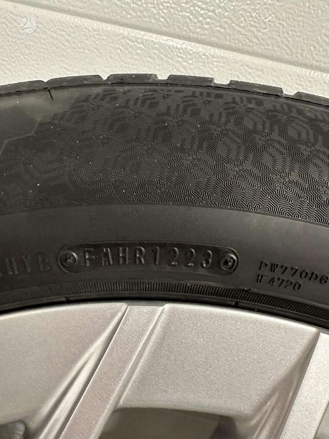 Falken, зимние 235/60 R19
