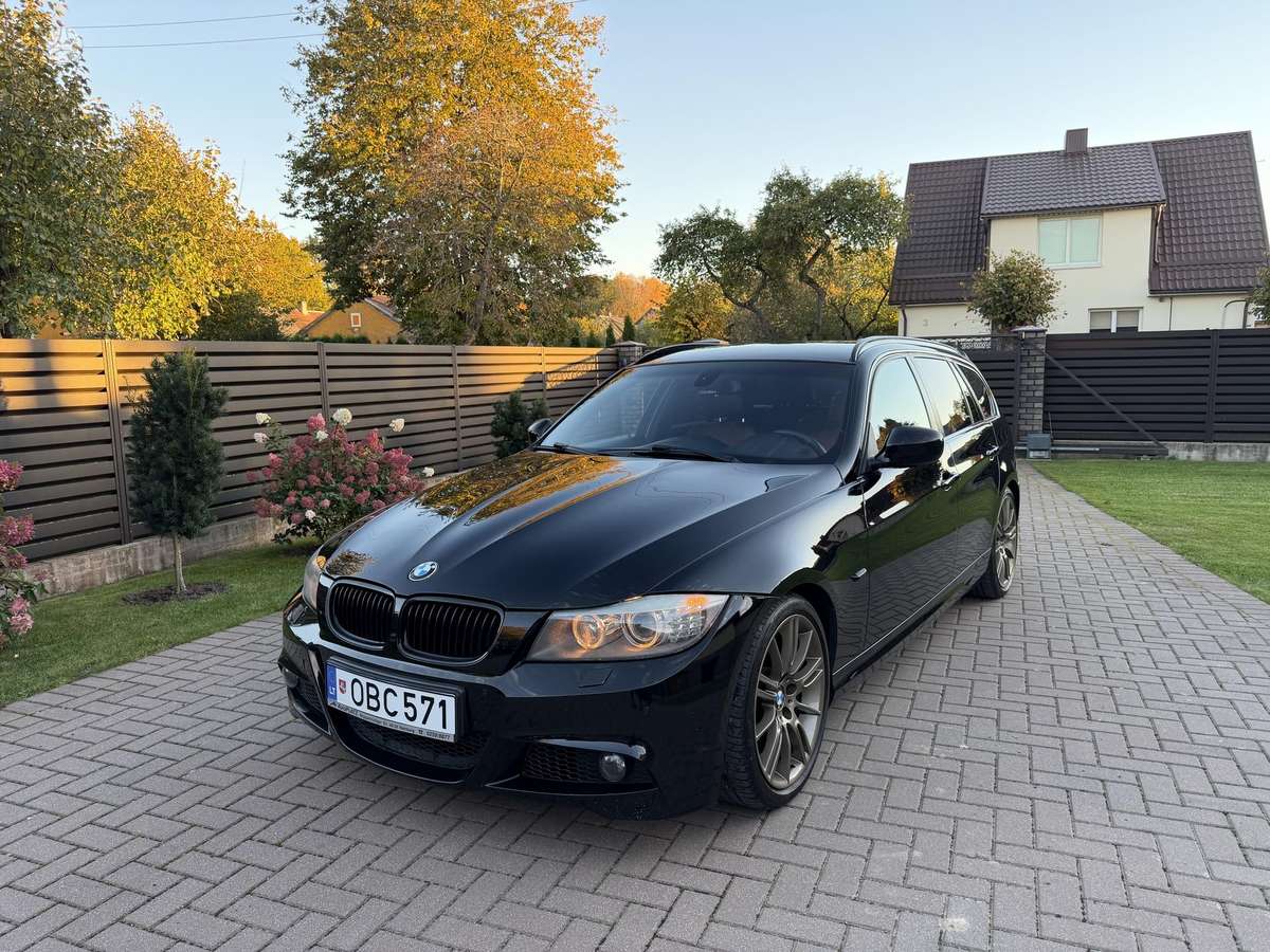 BMW 320, 2.0 l., wagon