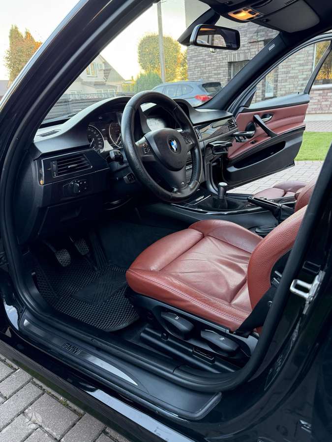 BMW 320, 2.0 l., Универсал