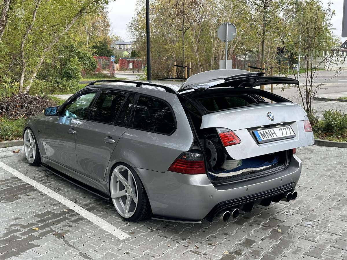 BMW 525, 2.5 l., Универсал