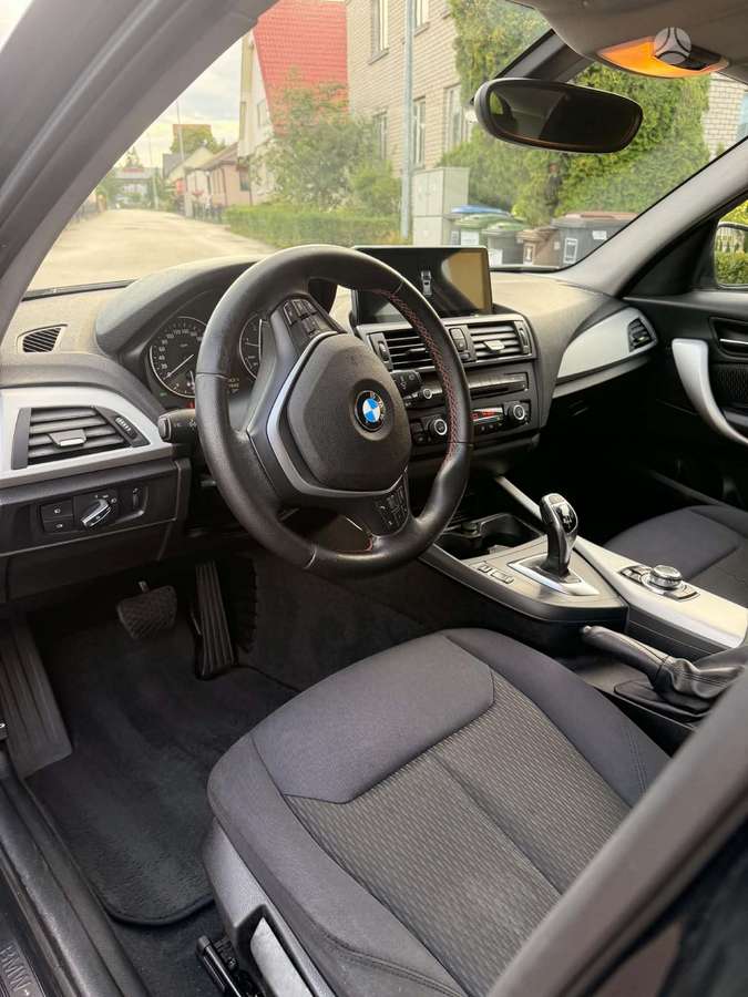 BMW 120, 2.0 l., hatchback