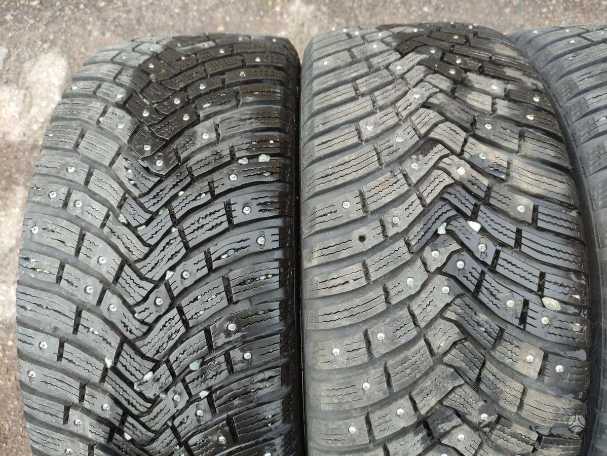 Continental, зимние 225/45 R17