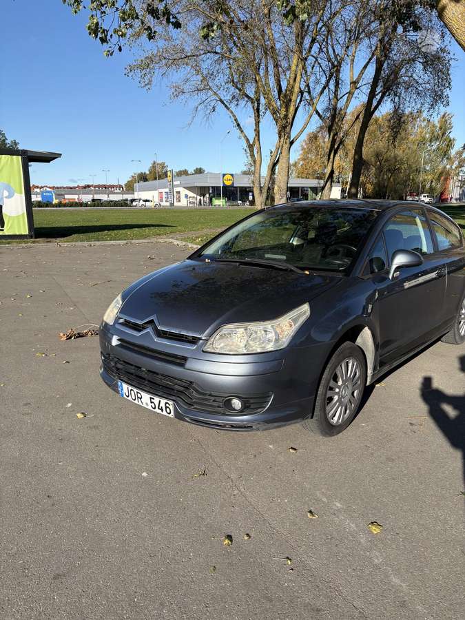 Citroen C4, 1.6 l., hatchback