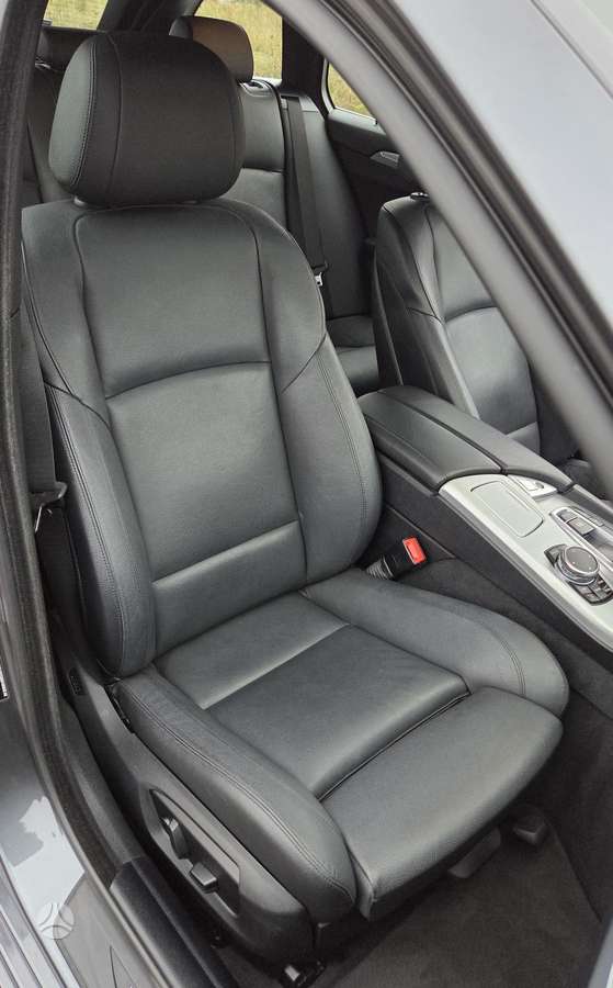 BMW 520, 2.0 l., wagon