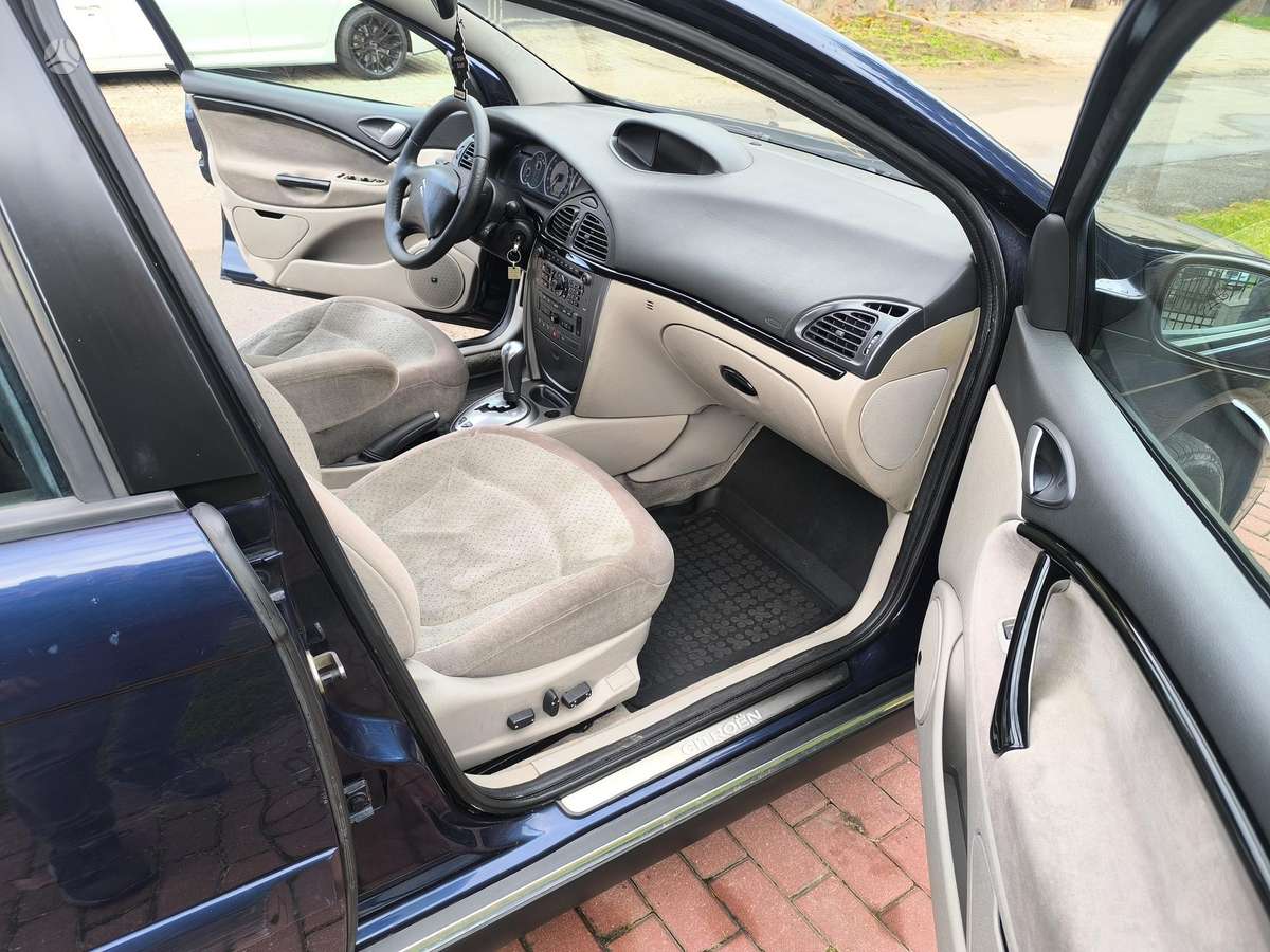 Citroen C5, 2.0 l., hatchback