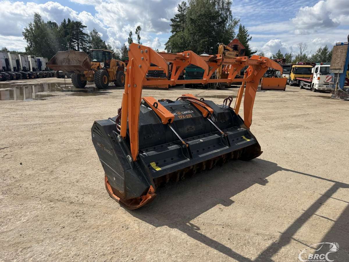 TMC Cancela TFX 225, freza
