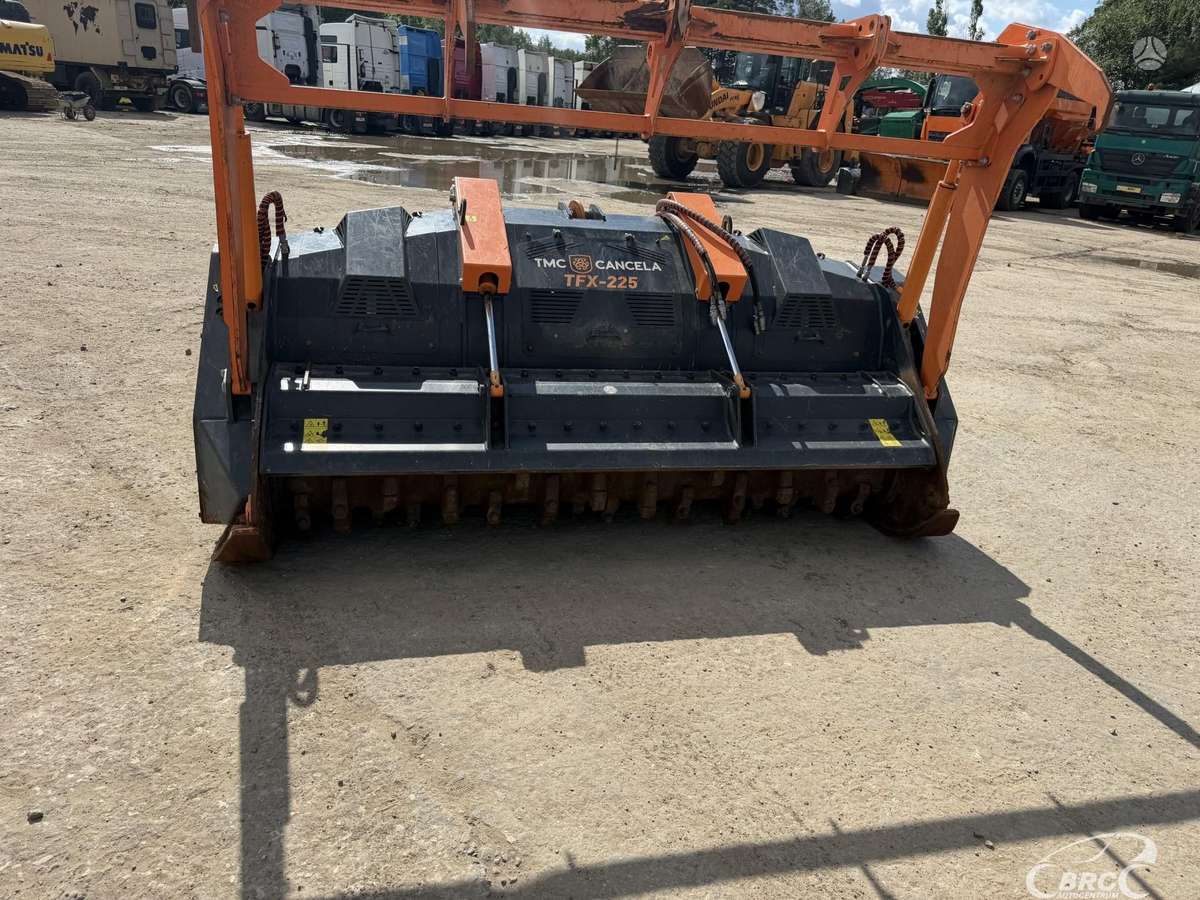 TMC Cancela TFX 225, freza