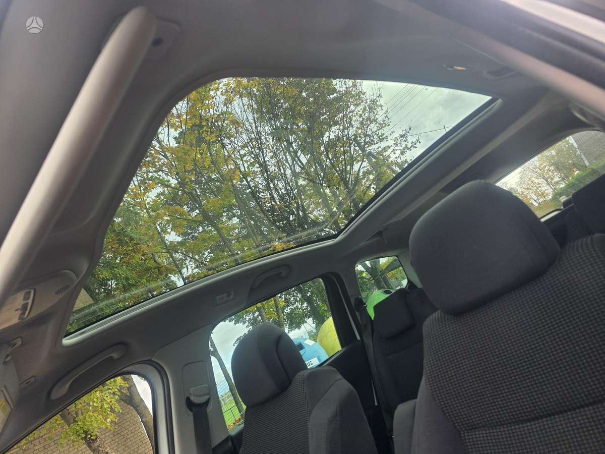 Peugeot 5008 2015 — photo 11