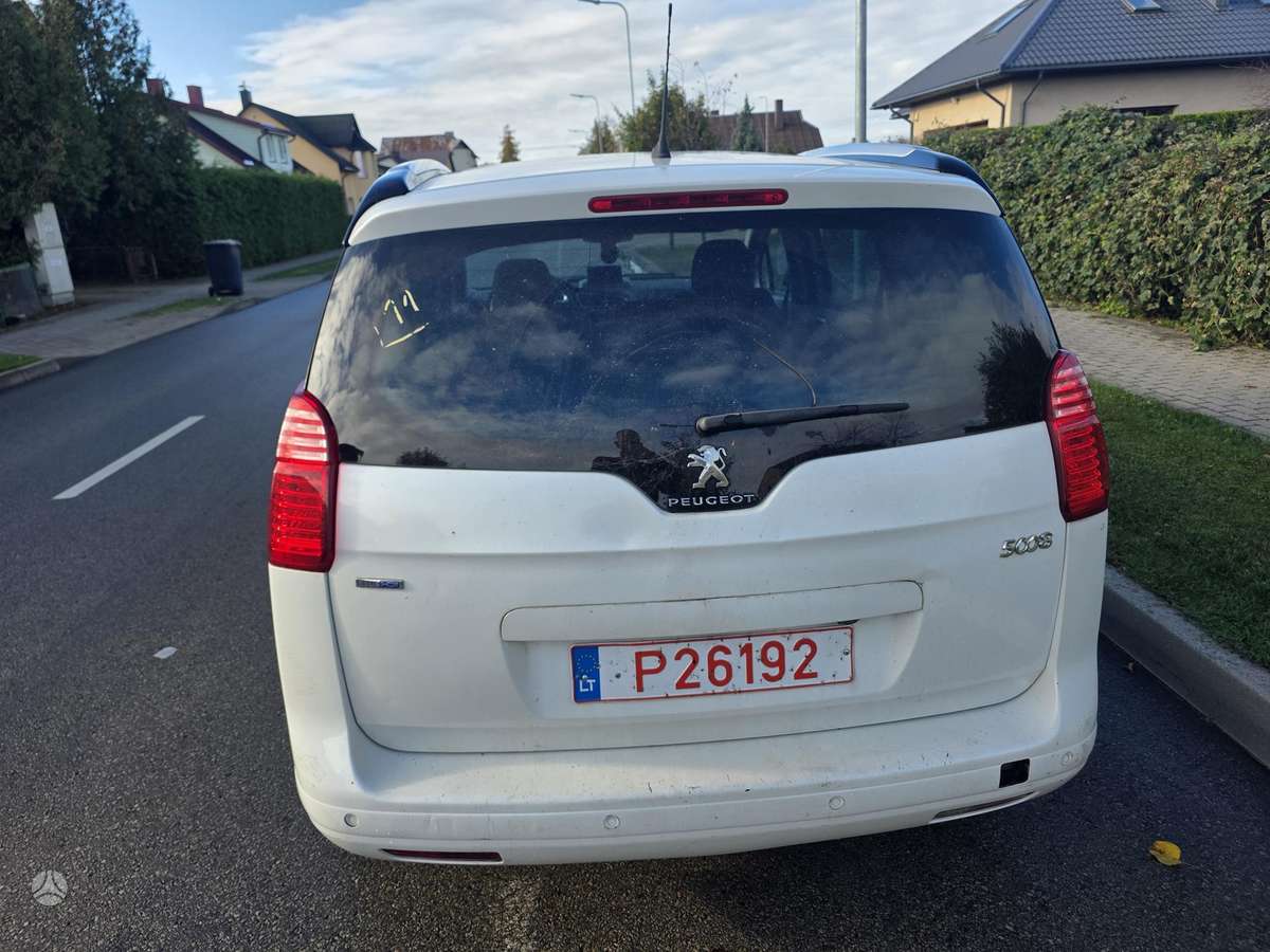 Peugeot 5008 2015 — photo 8