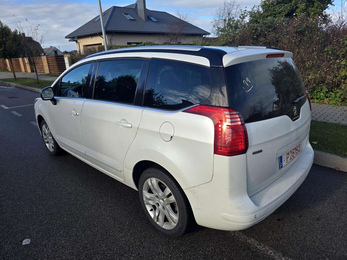 Peugeot 5008 2015 — photo 7