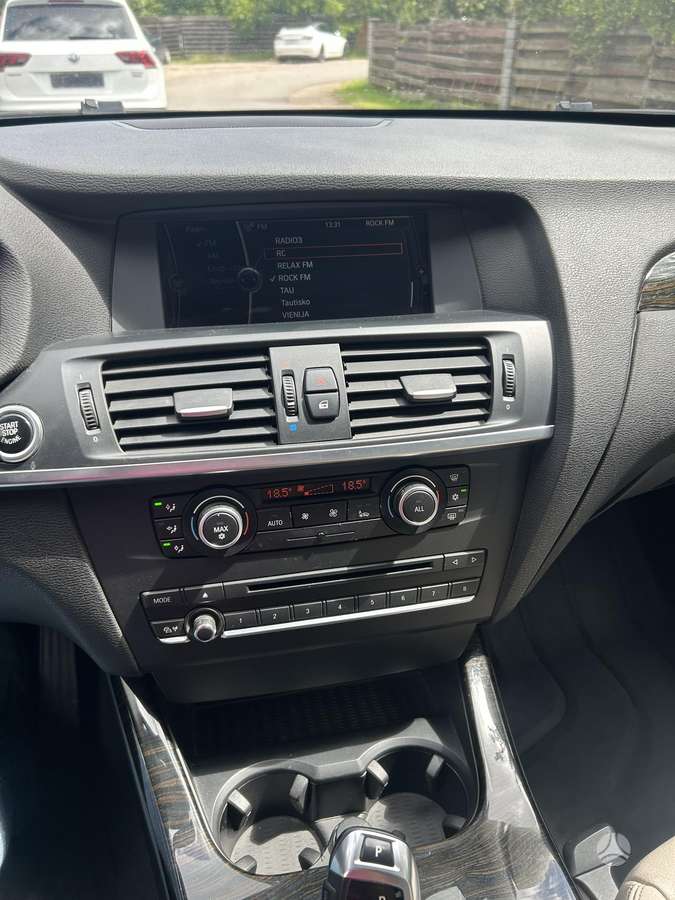 BMW X3 dalimis. Parduodamas visas dalimis n57d30a 190kw yra visos dal
