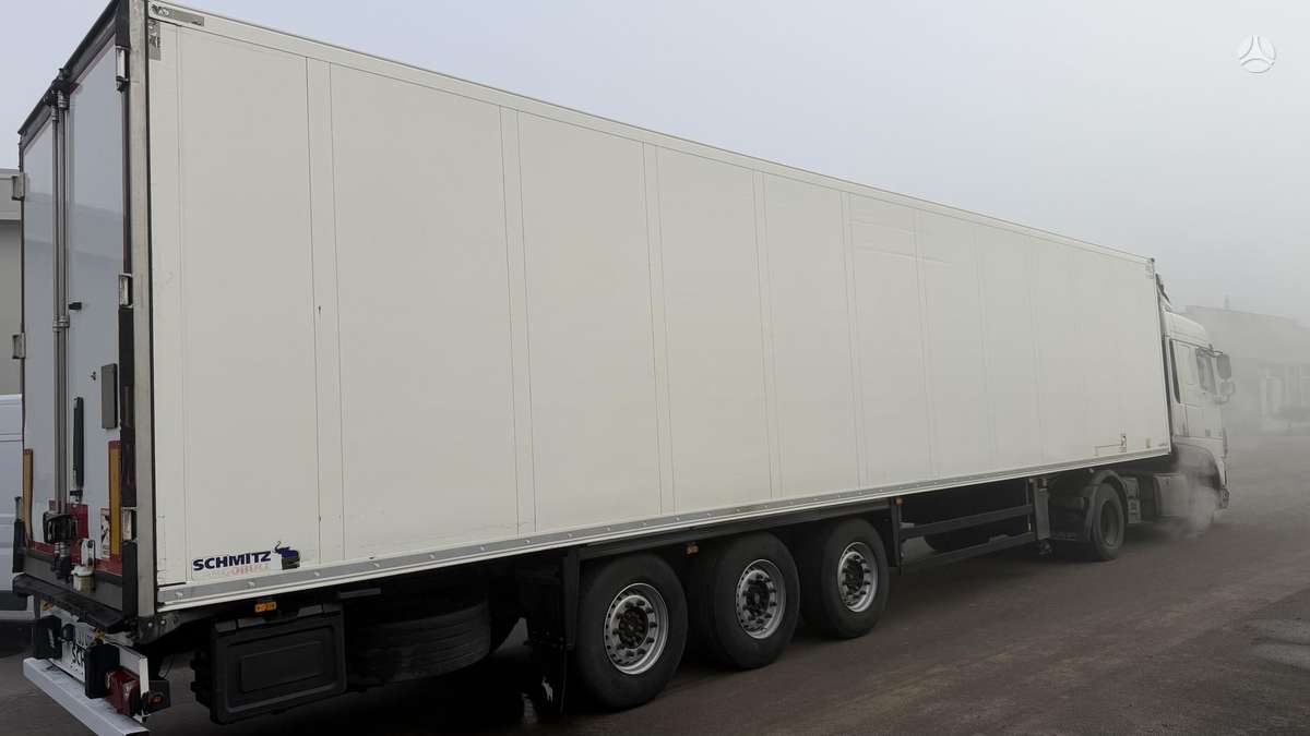 Schmitz SKO24, refrigerated