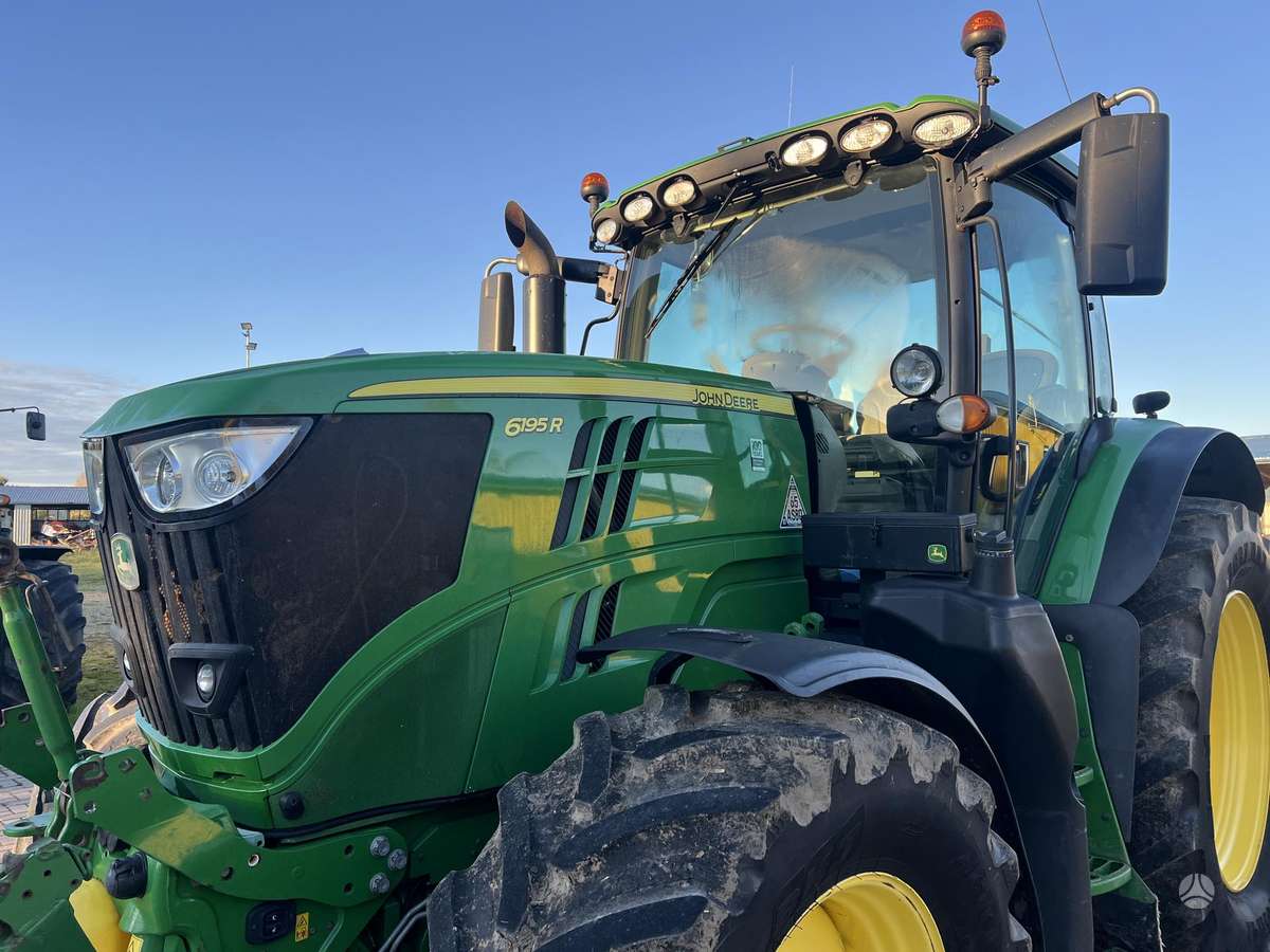John Deere 6195R, tractors