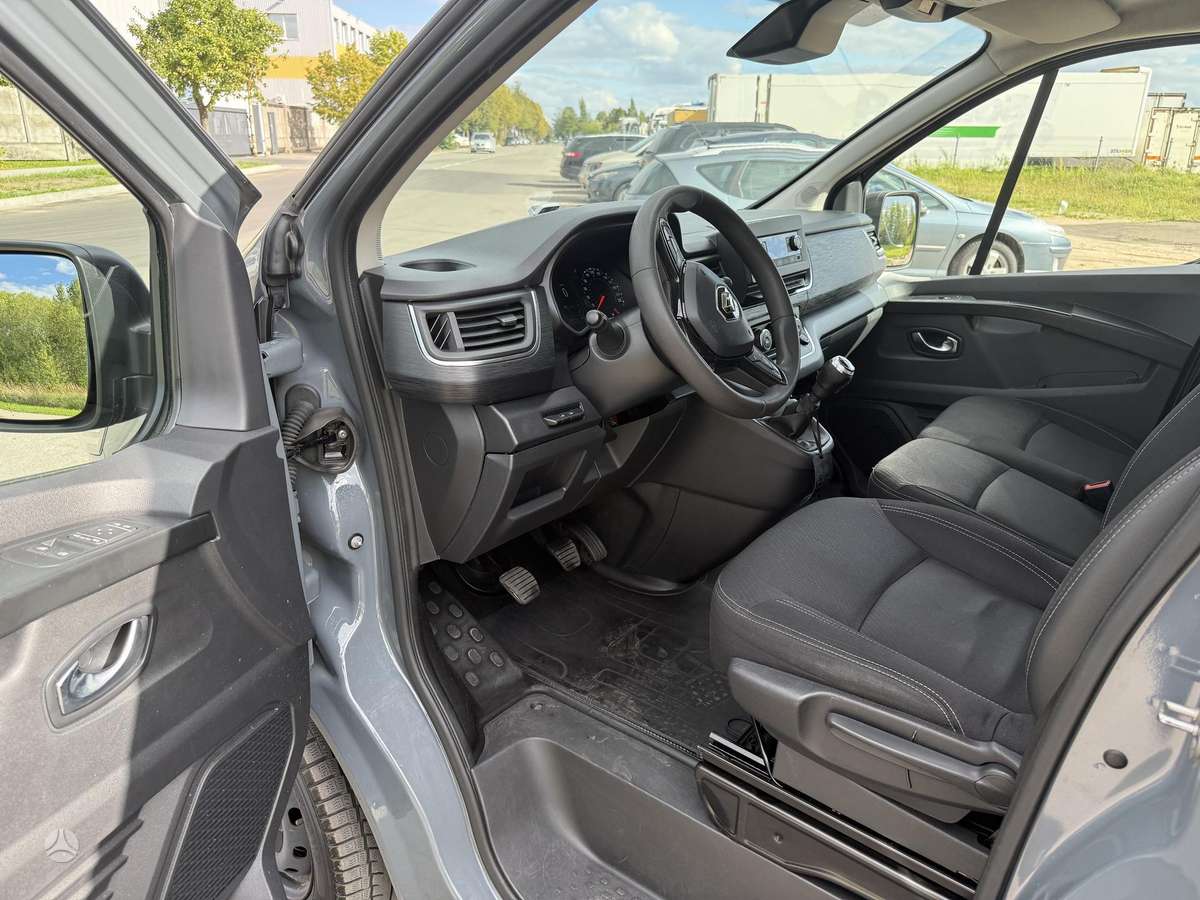 Renault Trafic, 2.0 l., Коммерческий