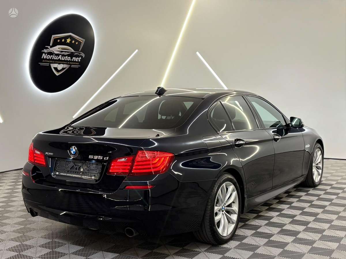 BMW 535, 3.0 l., Седан