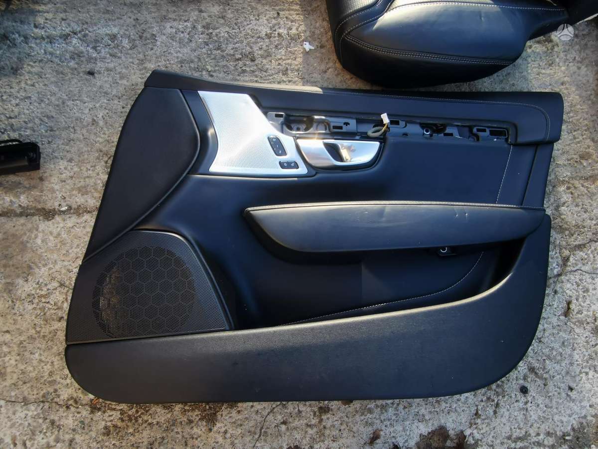 Volvo S90 seats