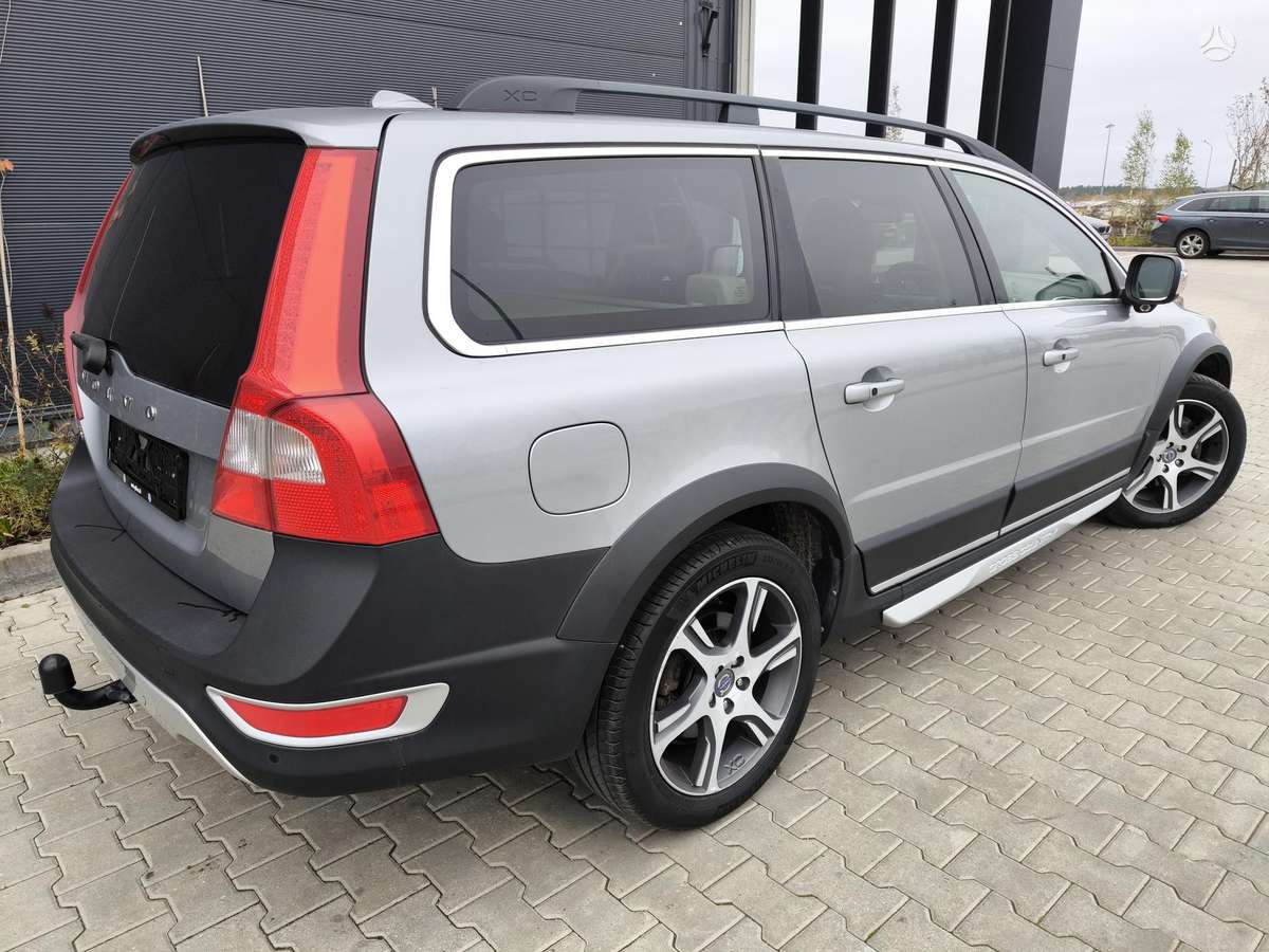 Volvo XC70, 2.4 l., Универсал