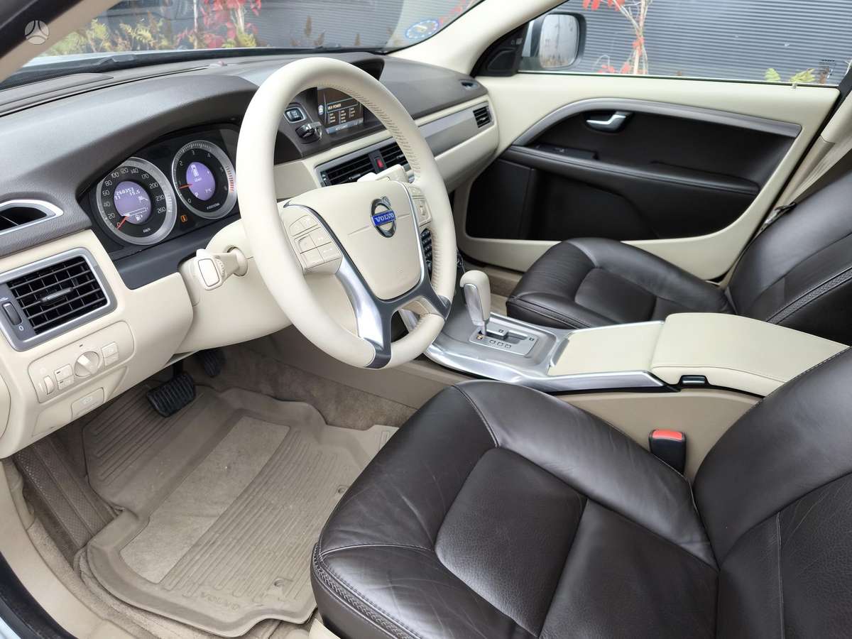 Volvo XC70, 2.4 l., Универсал