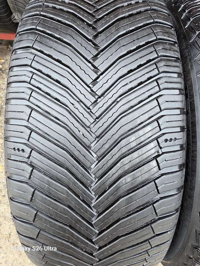 Michelin CROSSCLIMATE 2, всесезонные 255/45 R19