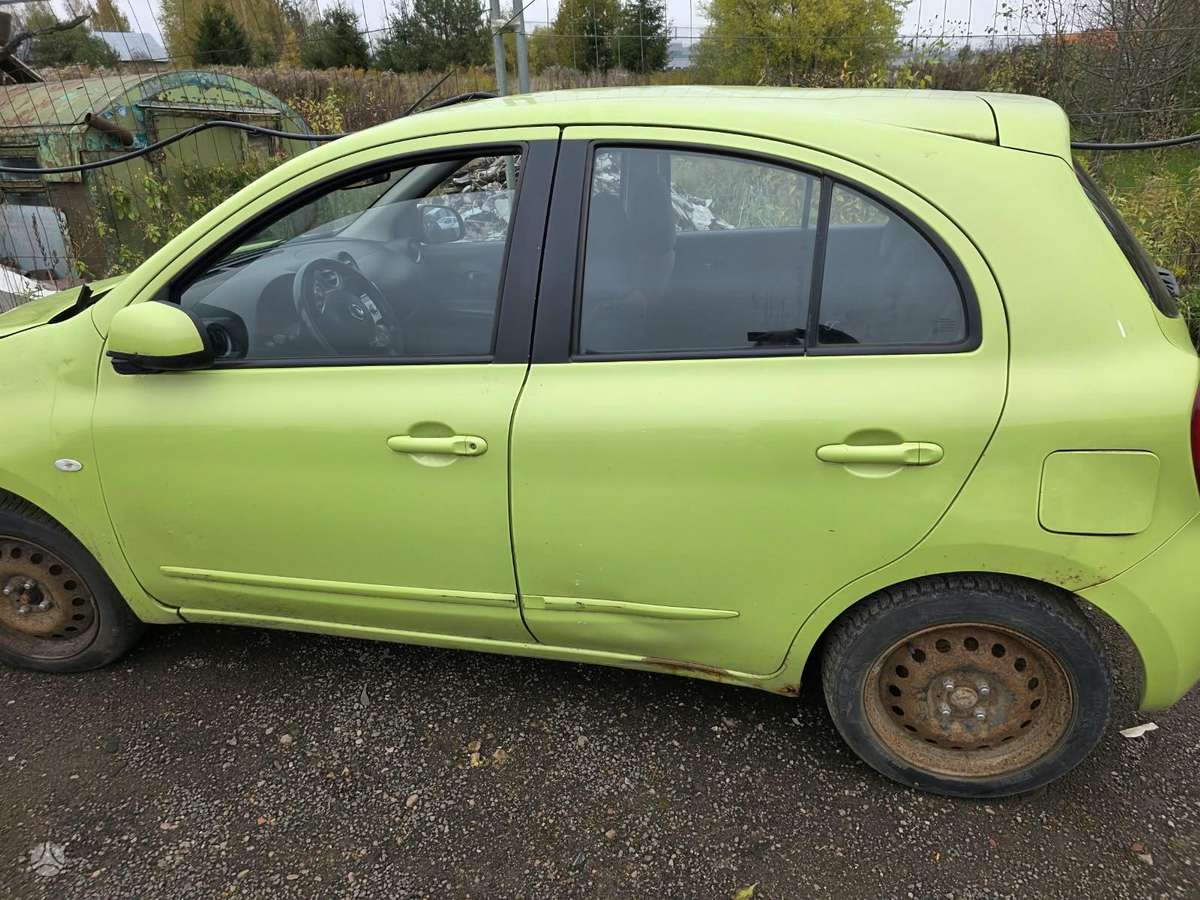 Nissan Micra по частям