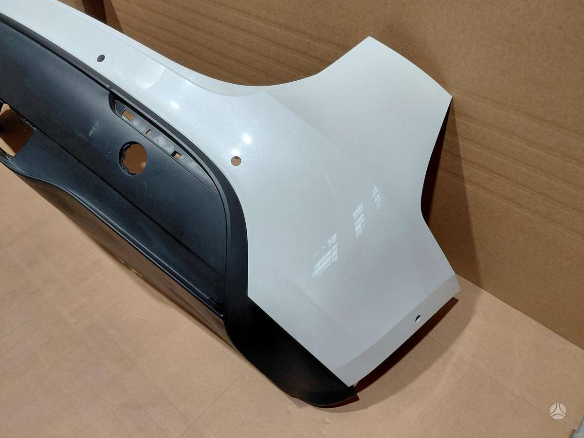 Tesla Model Y Versija su pdc skylėmis
