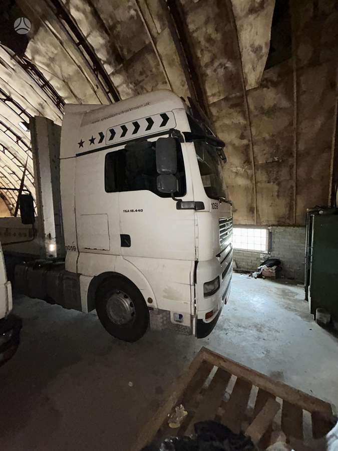 MAN 18.440, single sleeper