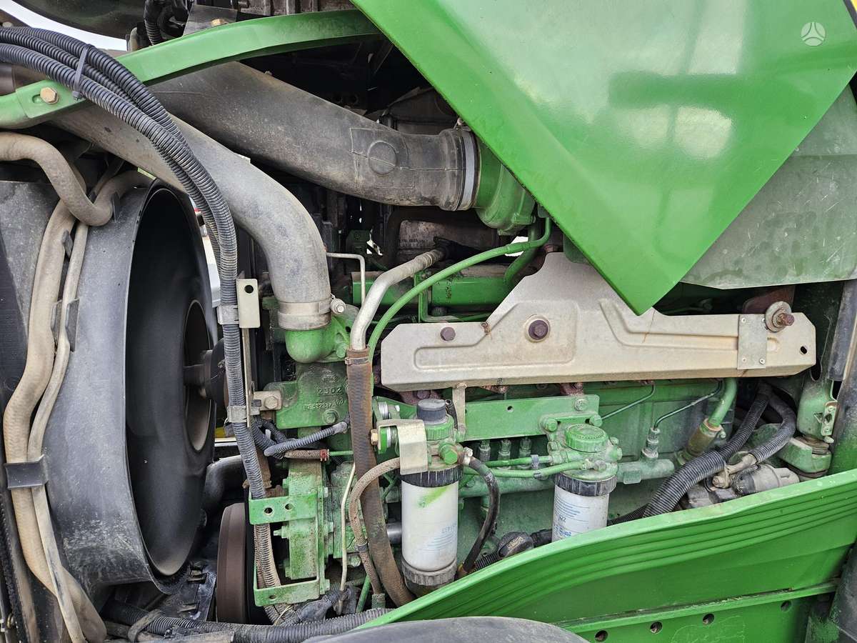 John Deere 6930, traktoriai