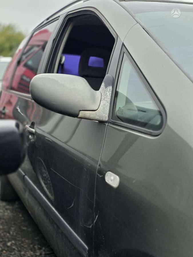 Ford Galaxy по частям