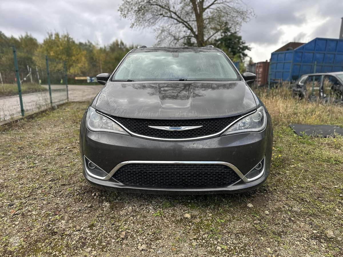 Chrysler Pacifica Dalimis pacifica parduodamos originalios dalys geros būklės