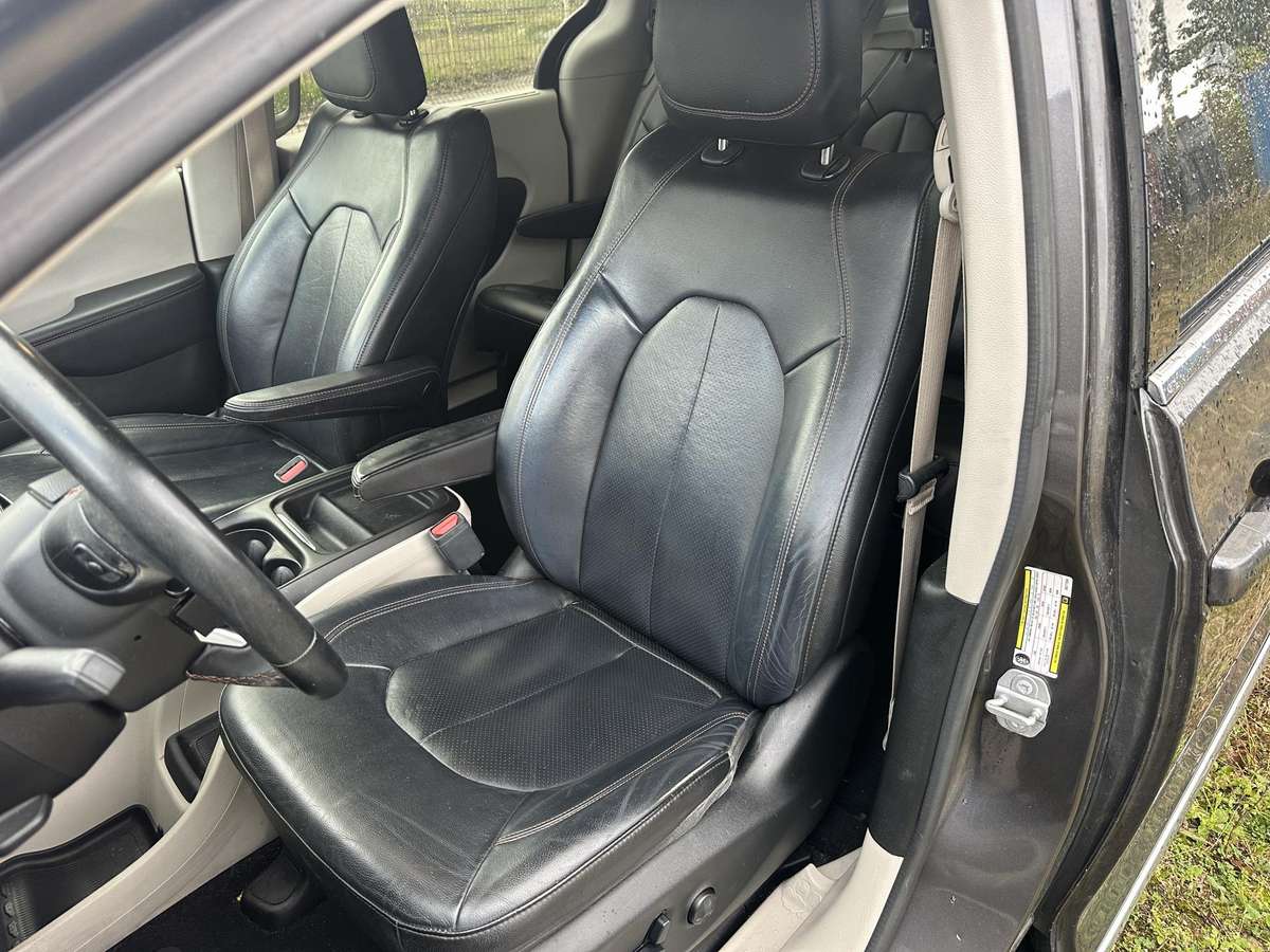 Chrysler Pacifica Dalimis pacifica parduodamos originalios dalys geros būklės
