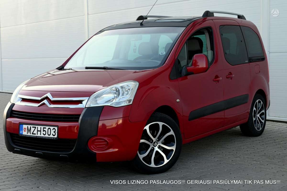 Citroen Berlingo 2009 — салон