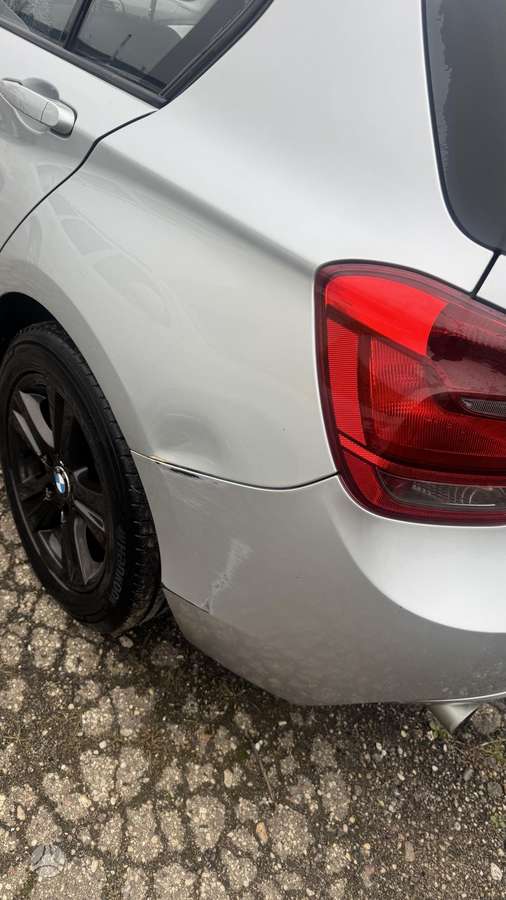 BMW 118, hatchback