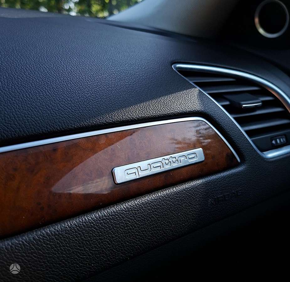 Audi A4, 2.0 l., Седан