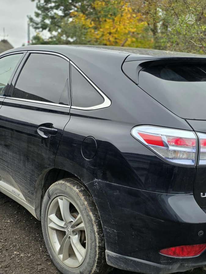 Lexus RX 450h dalimis