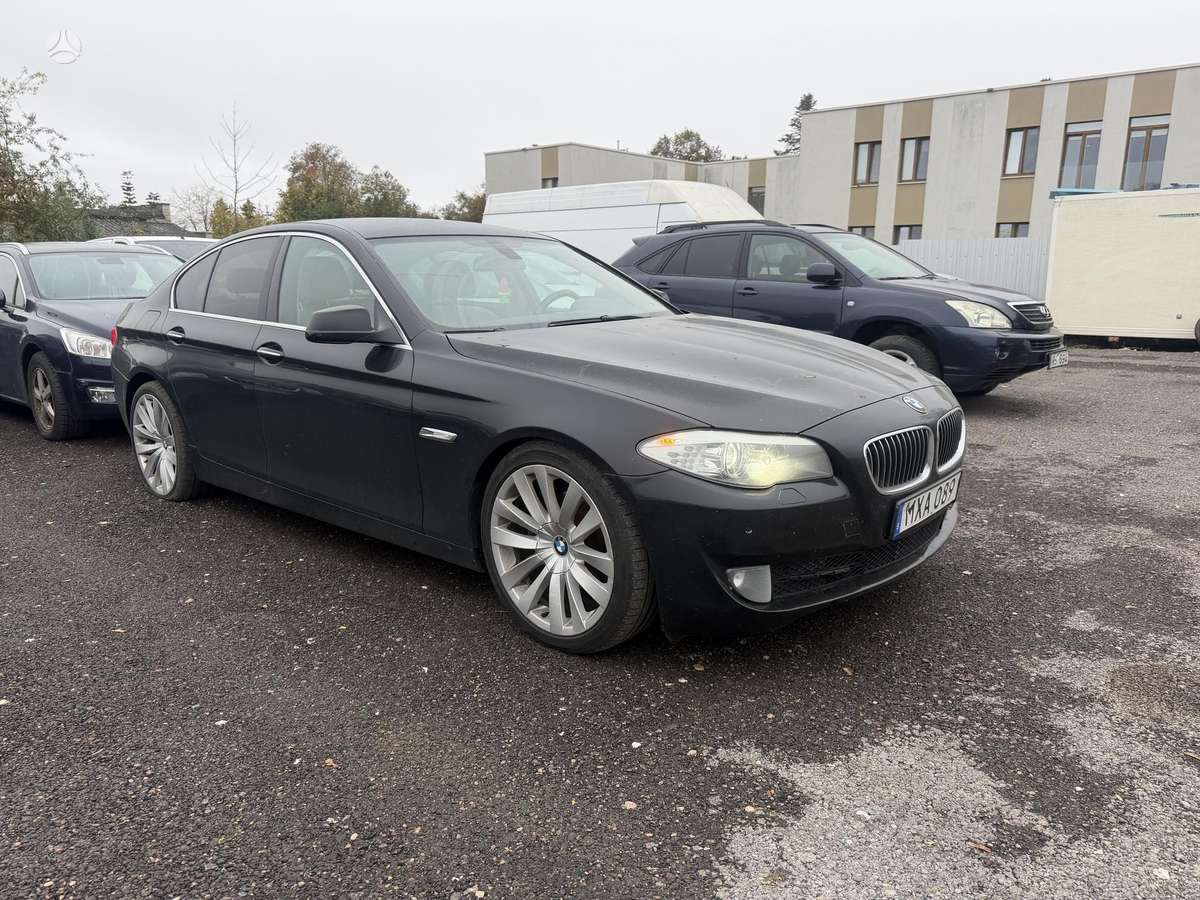 BMW 520, 2.0 l., Седан