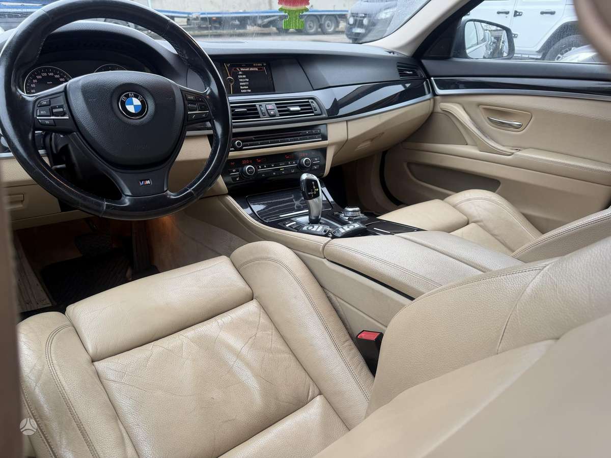BMW 520, 2.0 l., Седан