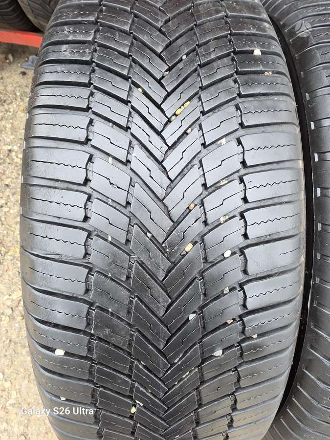 Bridgestone WEATHER CONTROL A005, всесезонные 215/55 R17