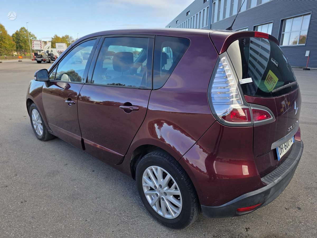 Renault Scenic 2014 — interior