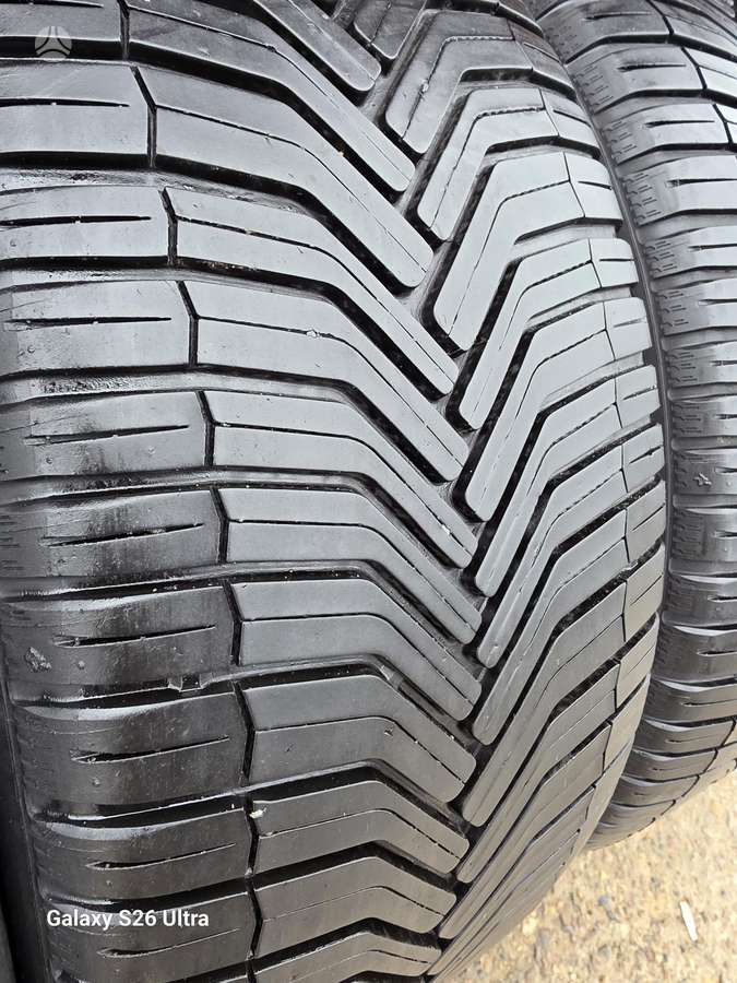 Michelin CrossClimate 2, всесезонные 235/45 R18