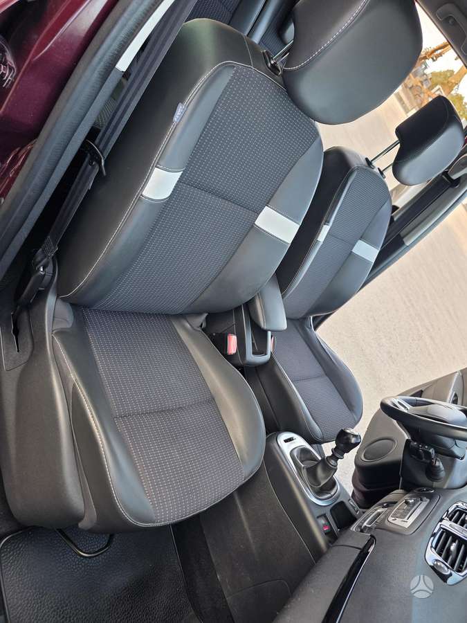 Renault Scenic 2014 — photo 17