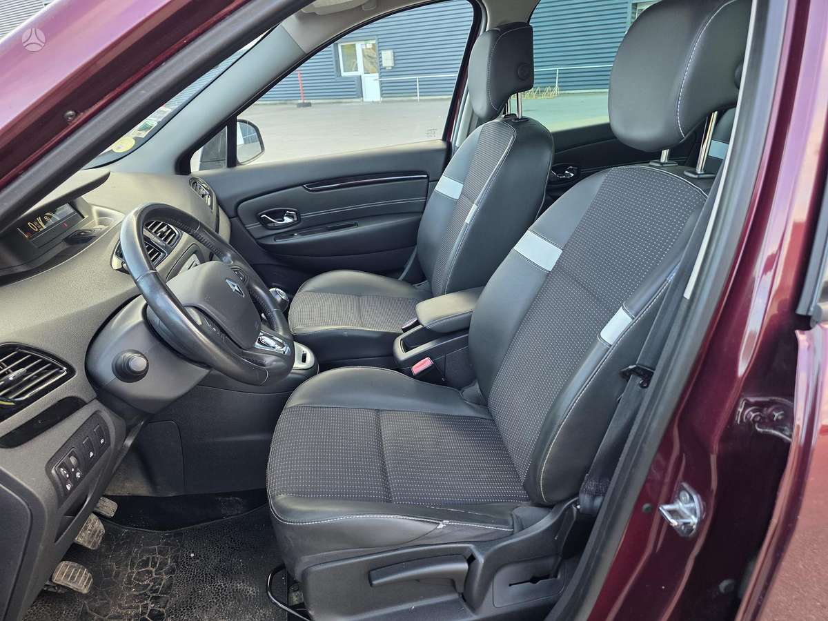 Renault Scenic 2014 — photo 22