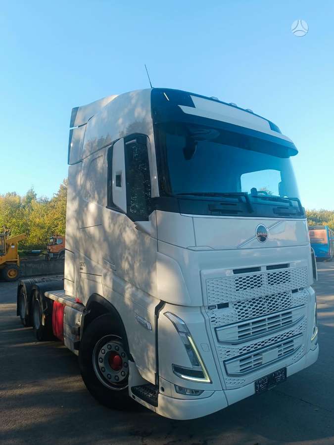 Volvo FH500, single sleeper