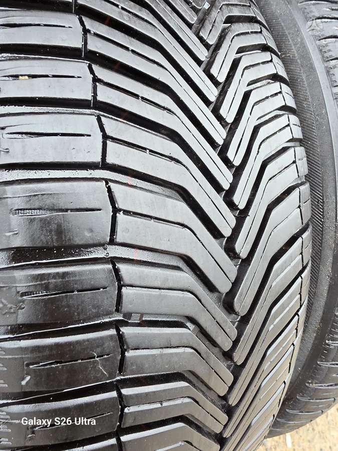 Michelin CrossClimate, universalios 235/60 R18