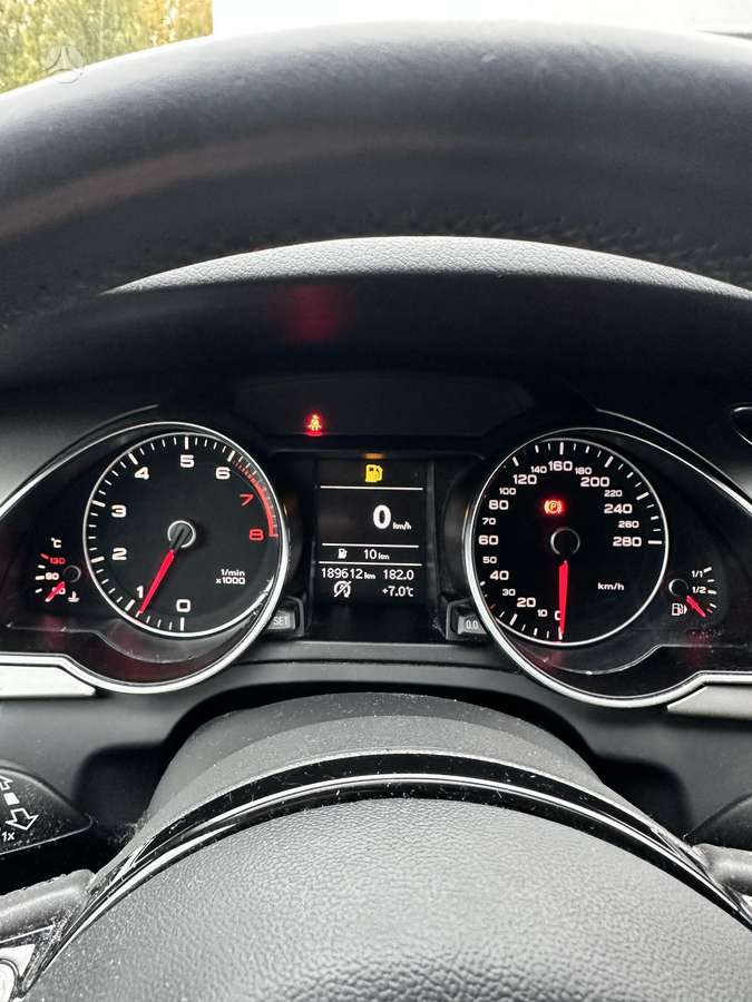 Audi A5 Sportback dalimis. 1 6d 84kw variklio kodas cjeb spalvos kodas lz7l pava