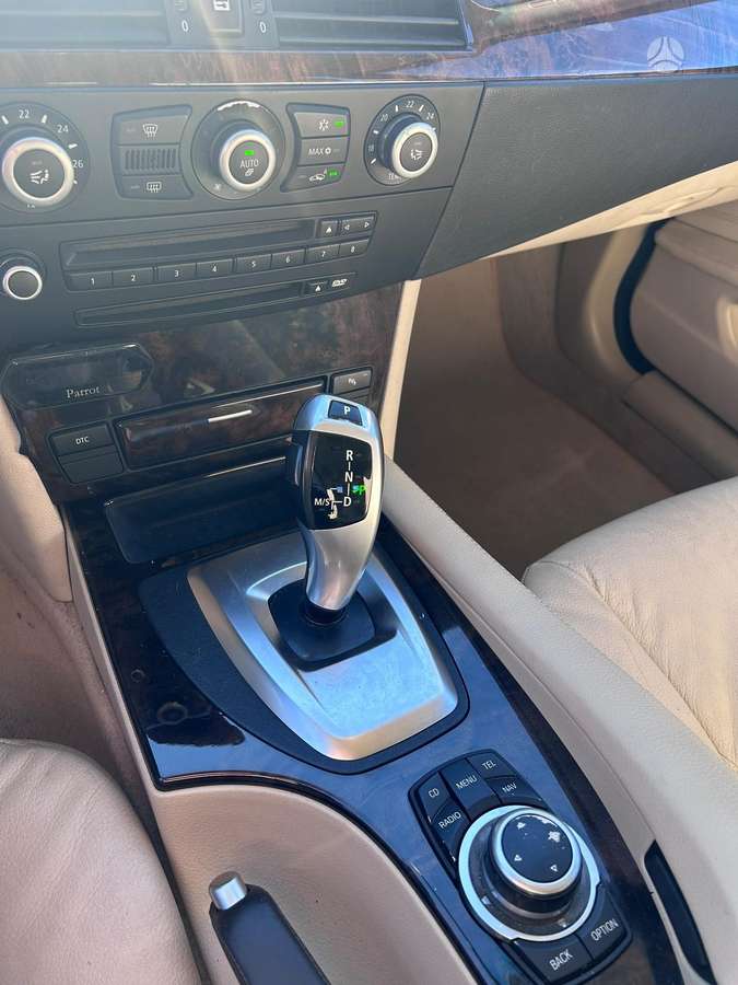 BMW 520, 2.0 l., universalas