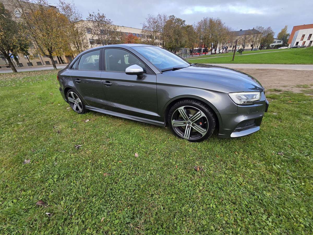 Audi S3, 2.0 l., Седан